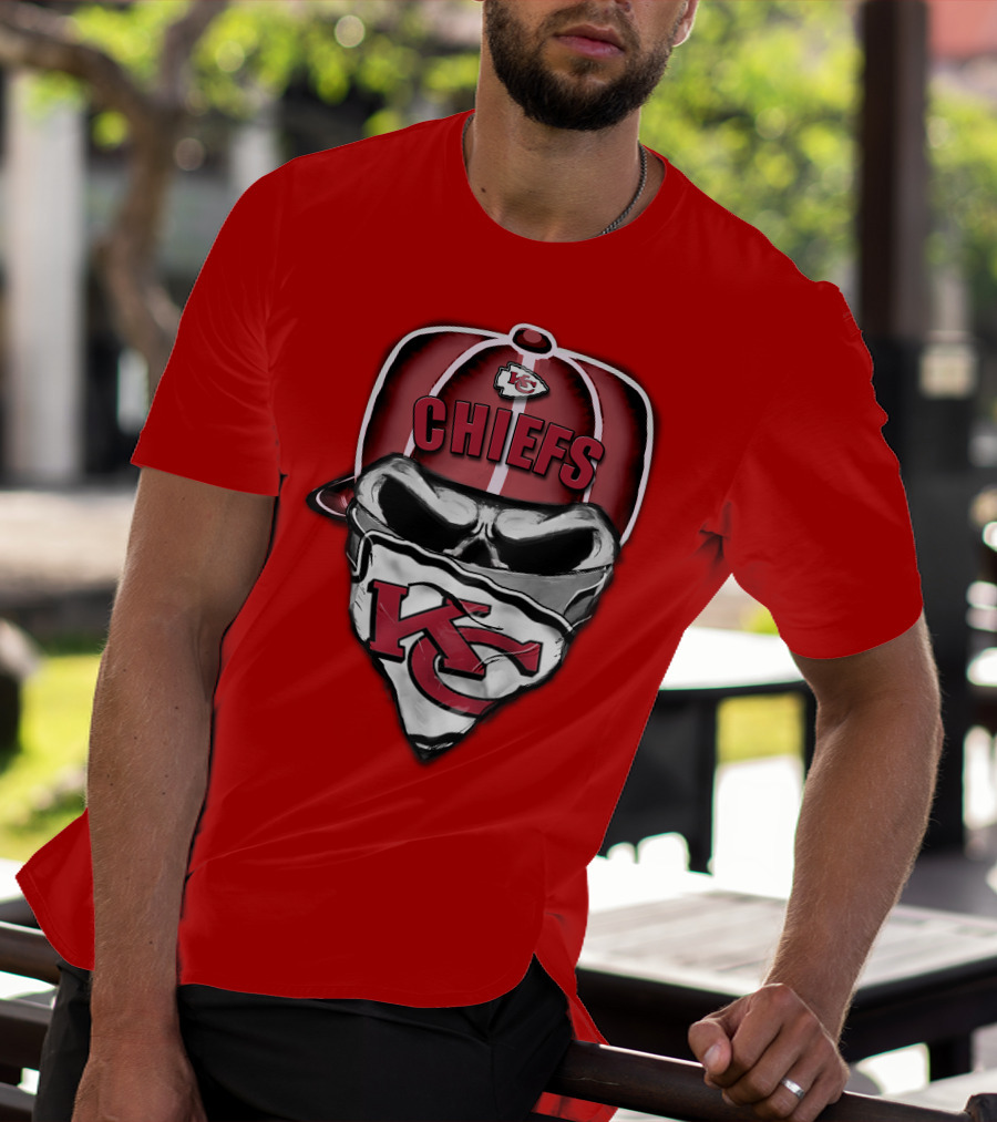 Kansas City Chiefs Skull Bandana Logo Cap T-Shirt