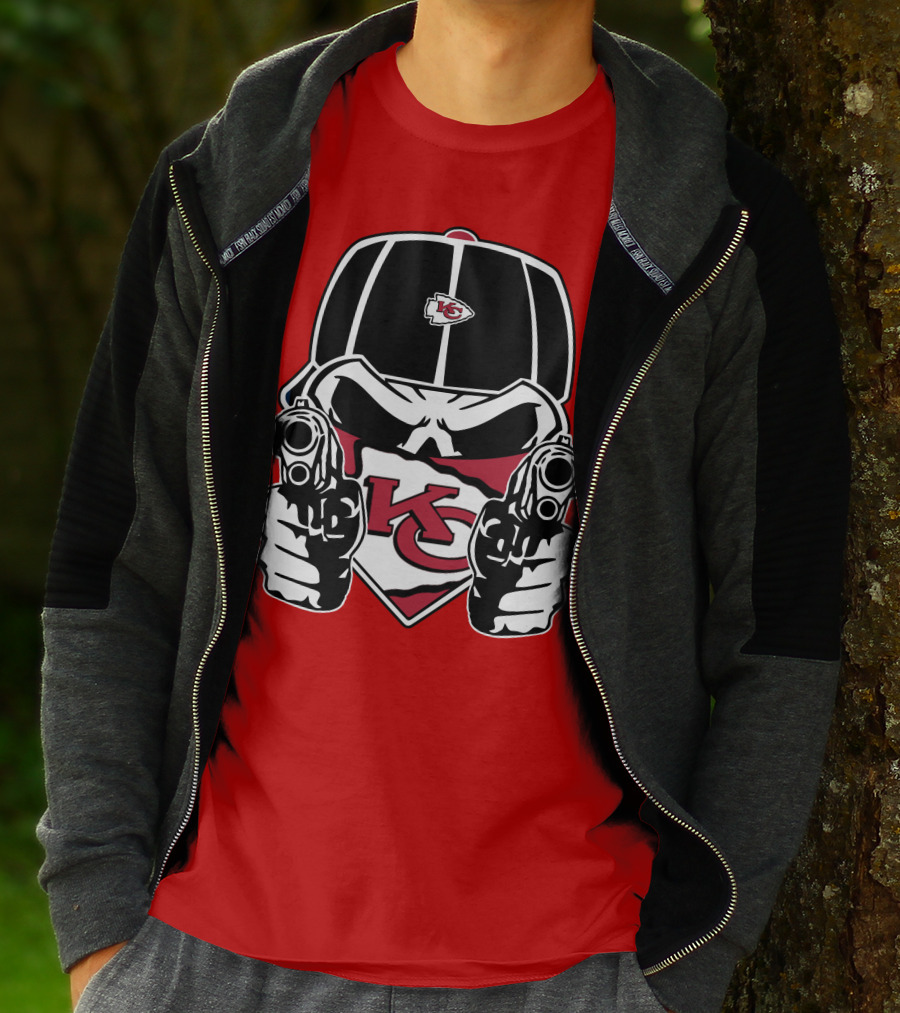 Kansas City Chiefs Bold Skull Logo Showdown T-Shirt