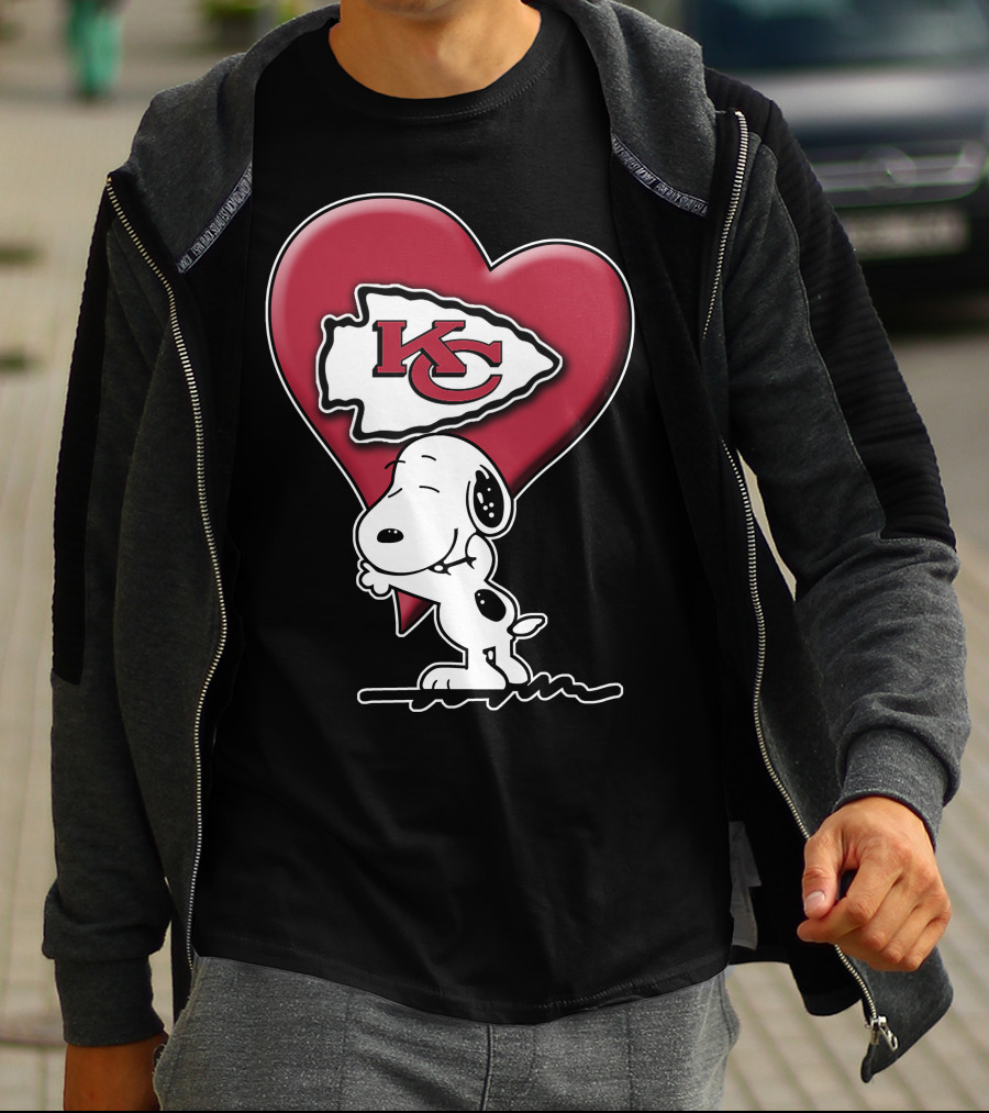 Snoopy Kansas City Chiefs Heart T-Shirt