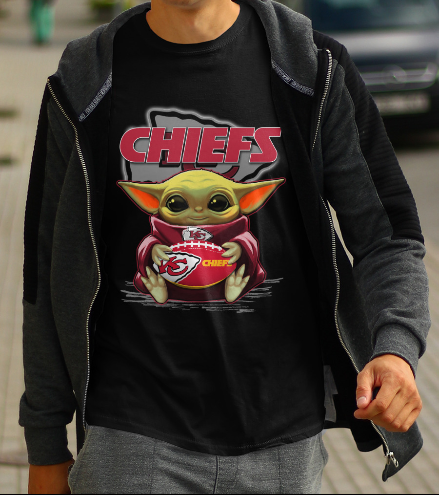 Chiefs Yoda Holding Football Kansas City Chiefs Star Wars Crossover T-Shirt