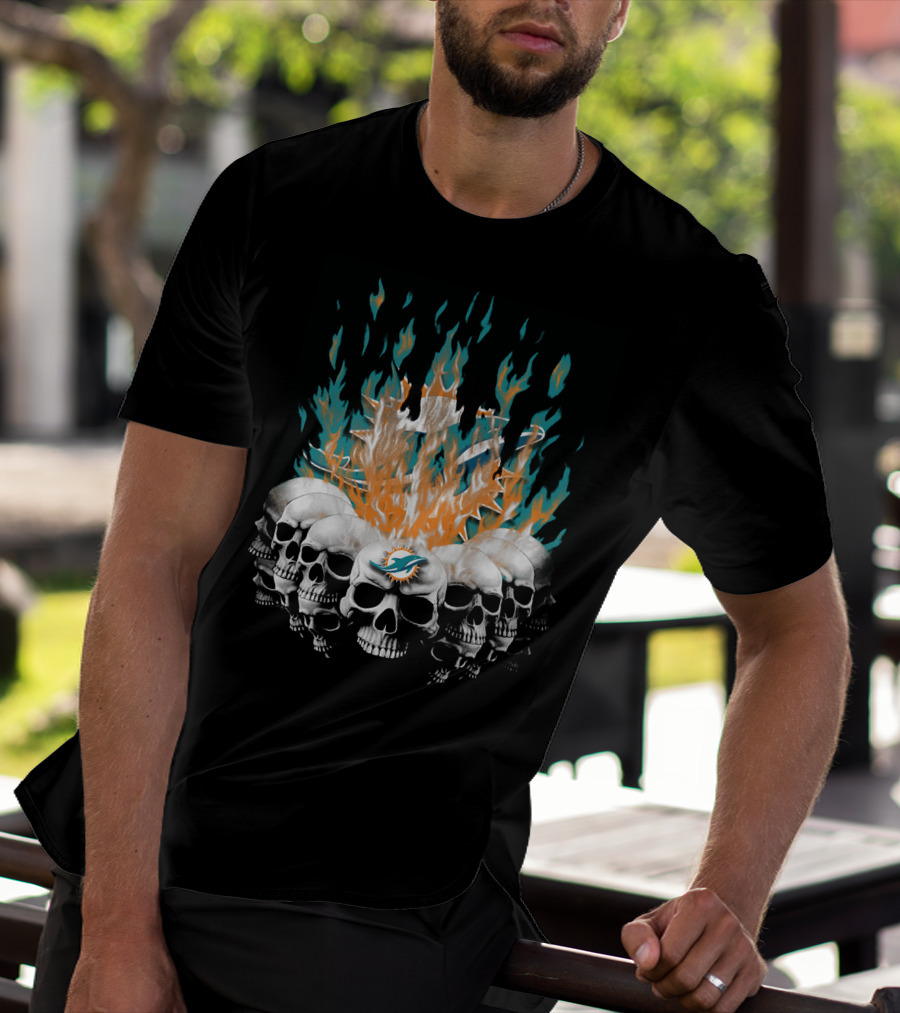 Miami Dolphins Skull Flames Graphic 18 T-Shirt