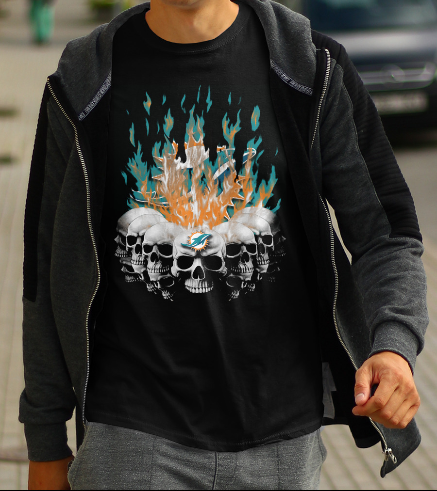 Miami Dolphins Skull Flames Graphic 18 T-Shirt