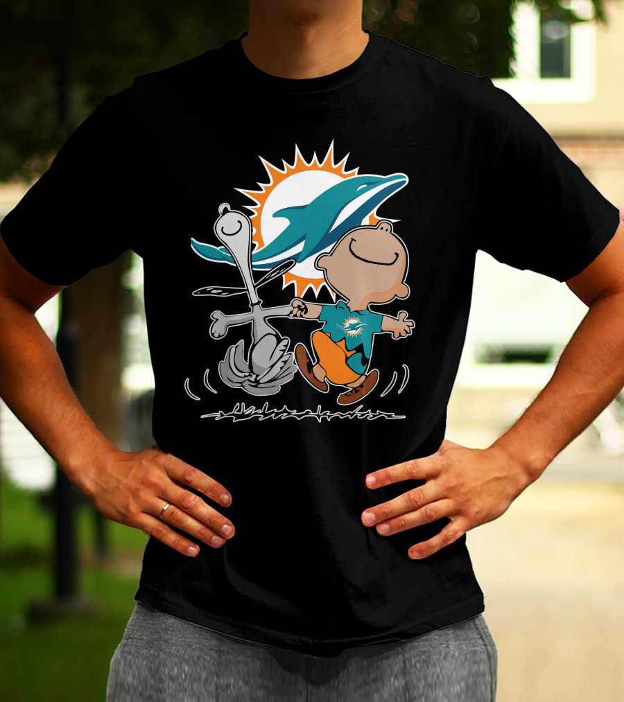 Miami Dolphins 44 Peanuts Characters Dancing T-Shirt
