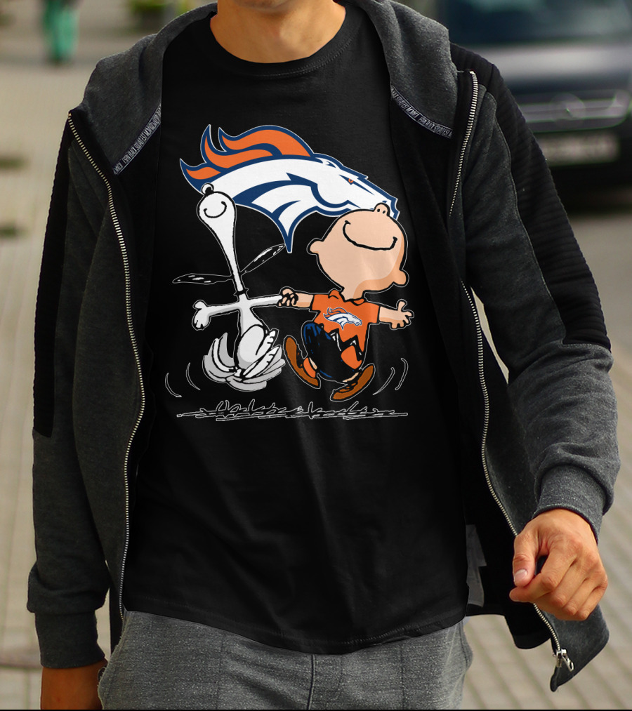 Snoopy Charlie Brown Dancing With Denver Broncos T-Shirt