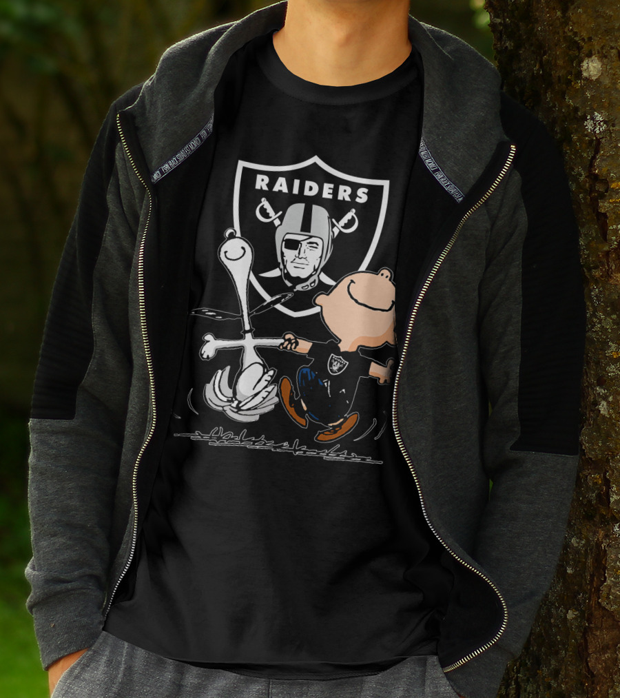 Snoopy And Charlie Brown Dancing In Front Of Oakland Raiders T-Shirt