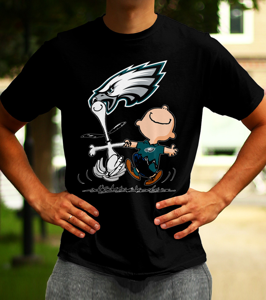 Snoopy And Philadelphia Eagles Logo Dance T-Shirt