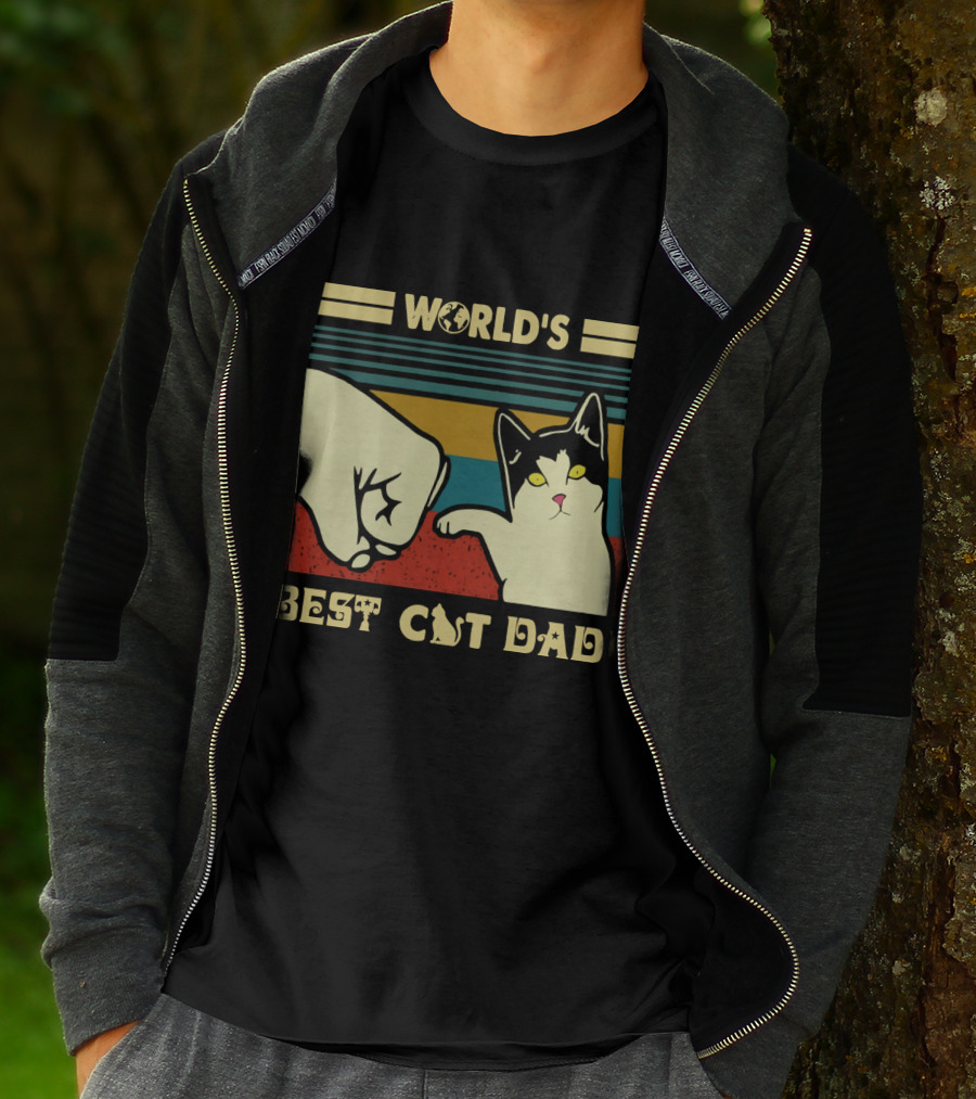 World's Best Cat Dad Fist Bump Retro Stripe T-Shirt