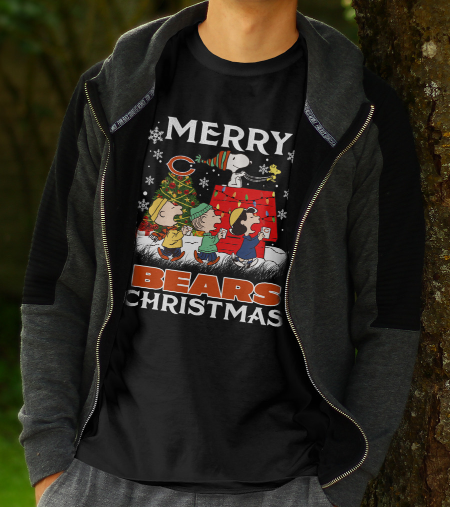 Chicago Bears Snoopy Merry Christmas Peanuts Holiday T-Shirt