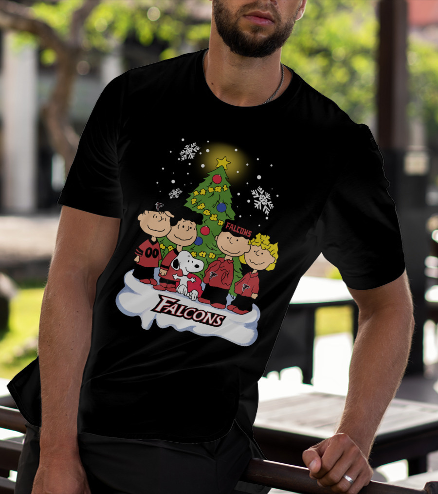 Snoopy Atlanta Falcons Christmas Peanuts Characters Snowflakes Tree T-Shirt