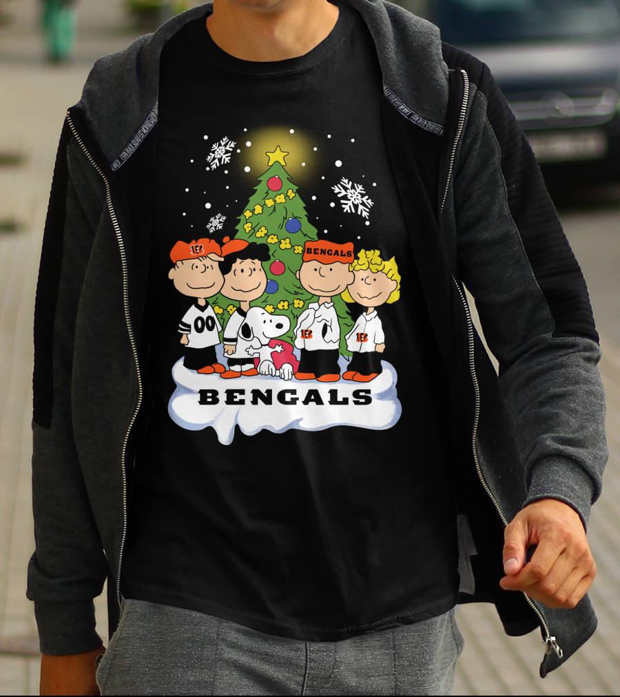 Snoopy Bengals Christmas Tree Peanuts Characters T-Shirt