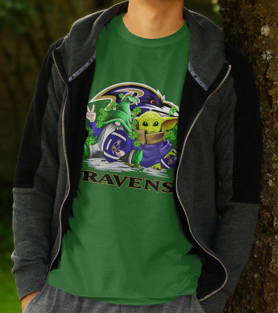 Baltimore Ravens St. Patrick's Day Football Gnome And Baby Alien With Shamrocks T-Shirt