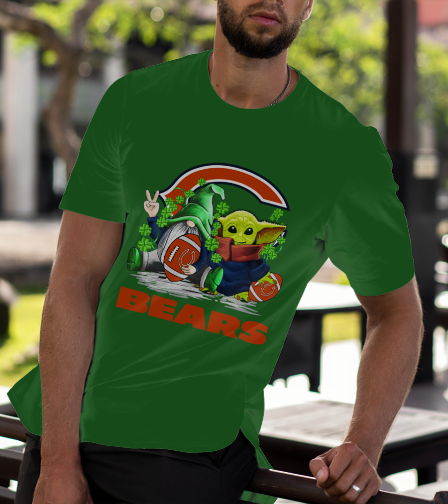 Chicago Bears St. Patrick's Day Football Gnome And Baby Alien T-Shirt