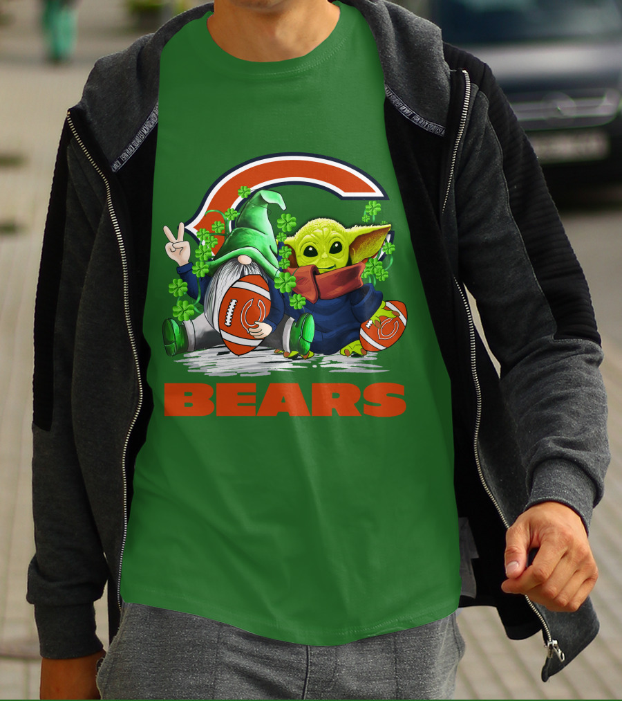 Chicago Bears St. Patrick's Day Football Gnome And Baby Alien T-Shirt