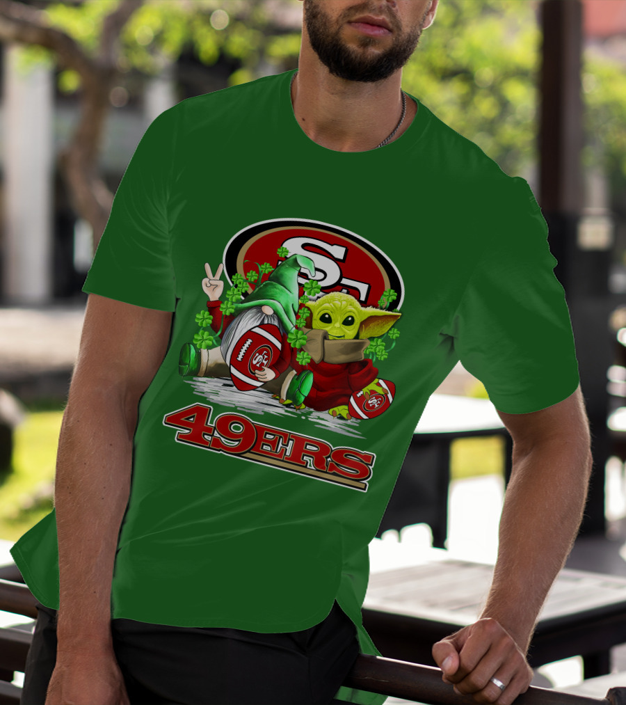 San Francisco 49ers Football St. Patrick's Day Gnome And Baby Yoda 49ers T-Shirt