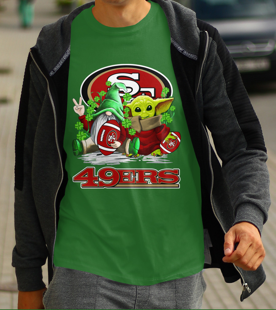 San Francisco 49ers Football St. Patrick's Day Gnome And Baby Yoda 49ers T-Shirt