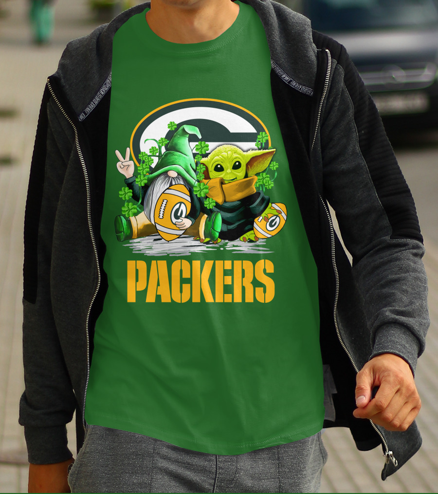 Green Bay Packers Shamrock Gnome And Alien Football St. Patrick's Day T-Shirt