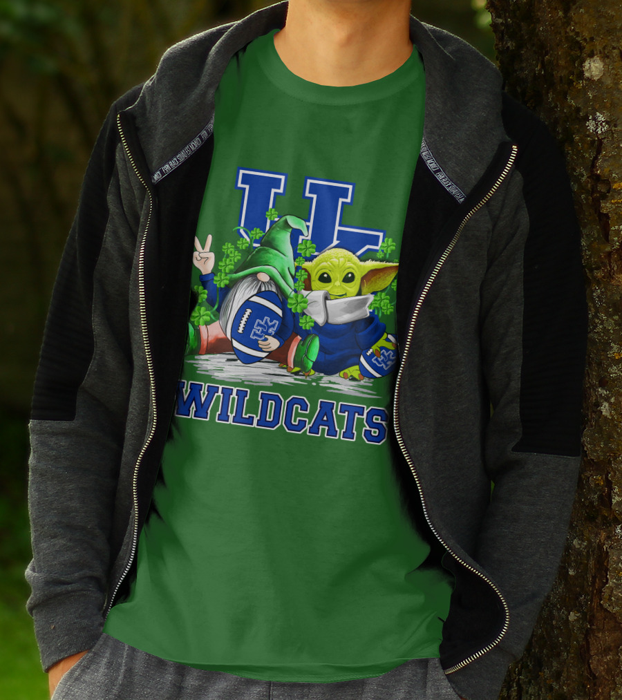 Kentucky Wildcats Football St. Patrick’s Day Shamrock Gnome And Green Alien T-Shirt