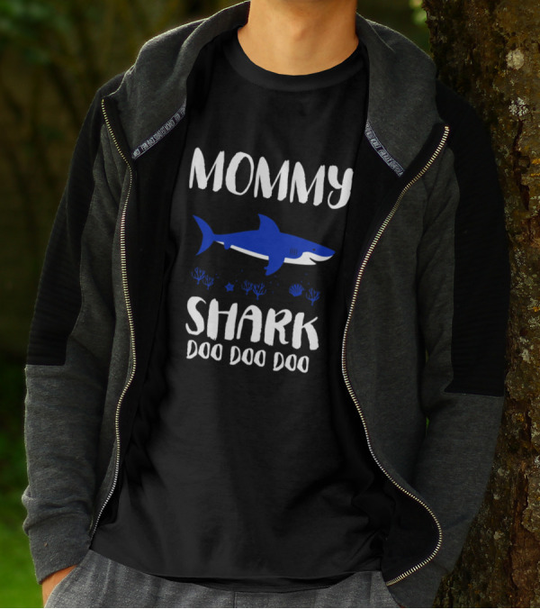 Mommy Shark Doo Doo Doo With Blue Shark And Sea Elements T-Shirt