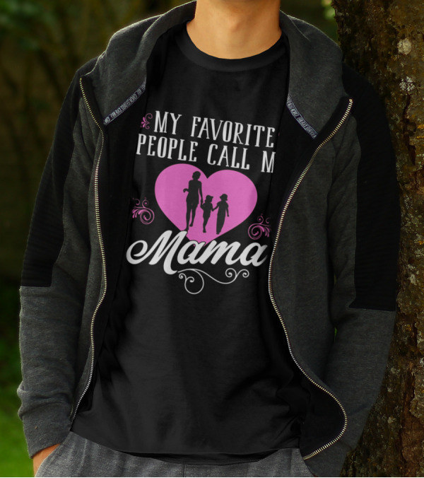 My Favorite People Call Me Mama Pink Heart And Family T-Shirt