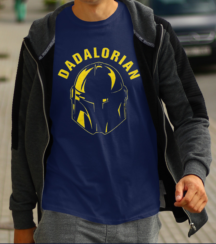 Dadalorian Star Wars Mandalorian Helmet Design For Dads T-Shirt