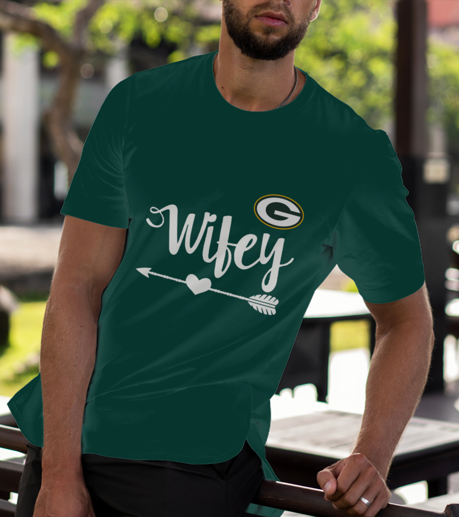 Wifey Green Bay Packers Arrow Heart T-Shirt