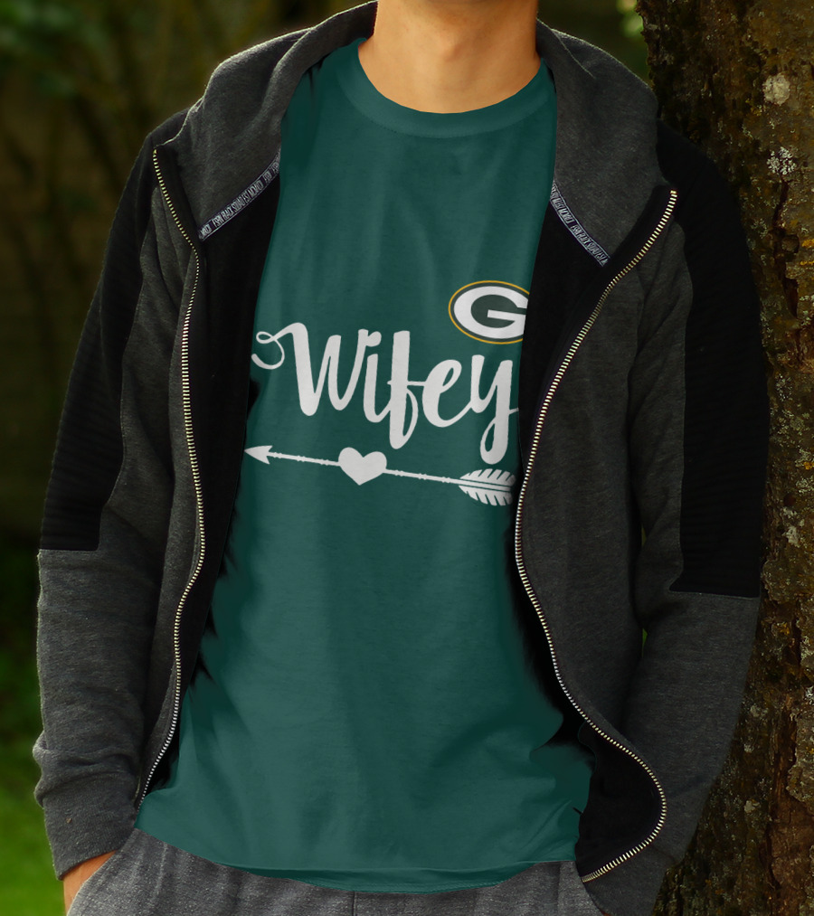 Wifey Green Bay Packers Arrow Heart T-Shirt