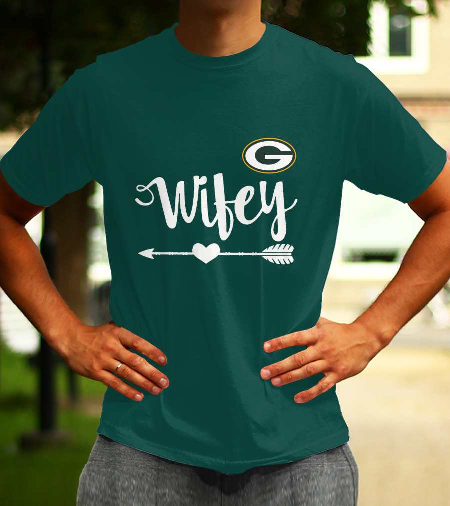 Wifey Green Bay Packers Arrow Heart T-Shirt
