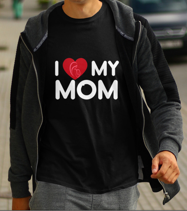 I Love My Mom Heart Symbol With Baby T-Shirt