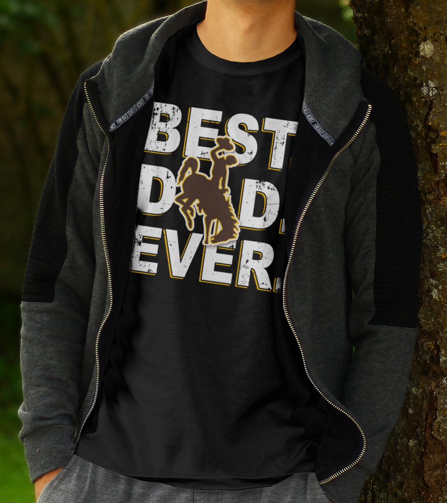 BEST DAD EVER WYOMING COWBOYS BUCKING HORSE T-Shirt