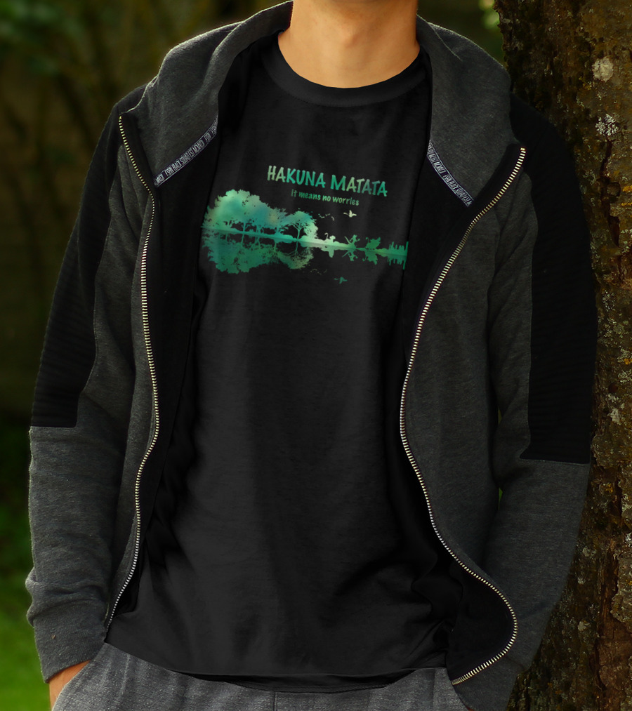 Hakuna Matata It Means No Worries Green Nature Silhouette With Wildlife Reflections T-Shirt