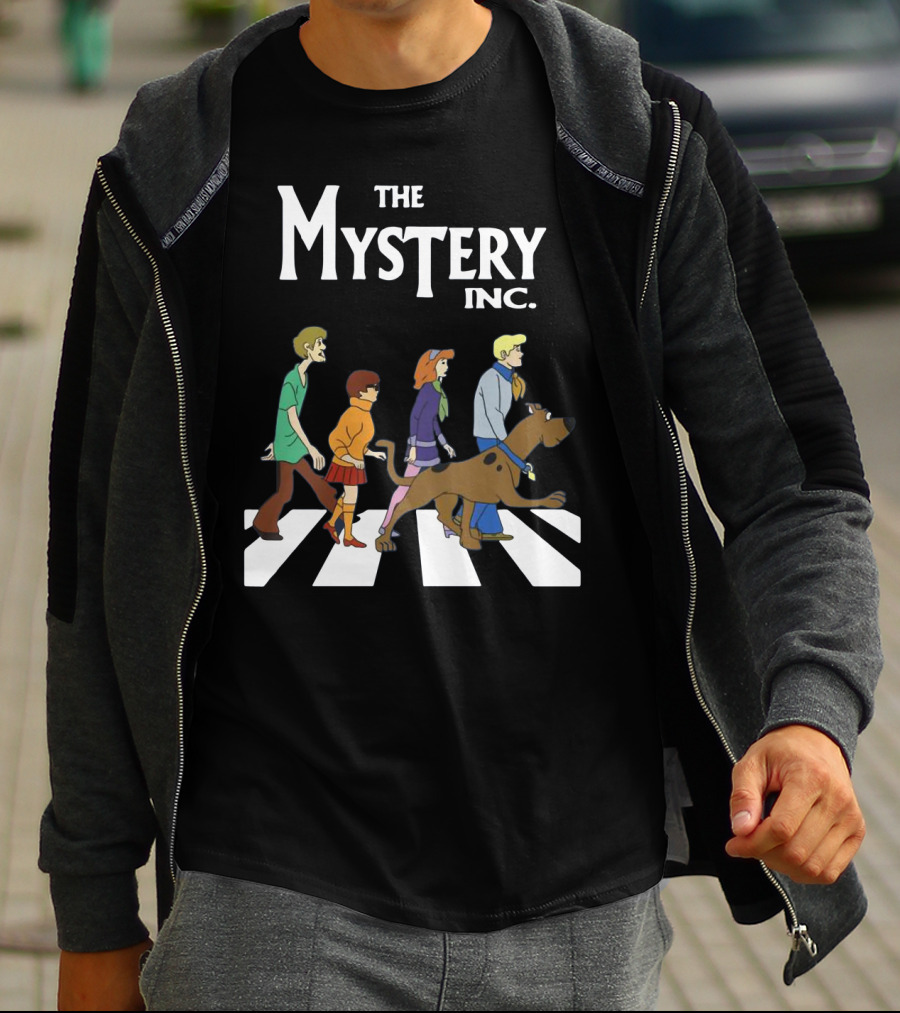 The Mystery Inc. Scooby Doo Abbey Road Walking Classic T-Shirt