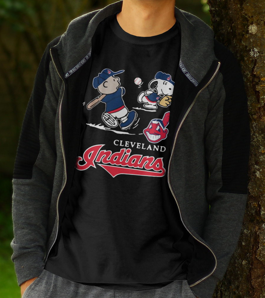 Charlie Brown Snoopy Cleveland Indians Baseball Peanuts T-Shirt