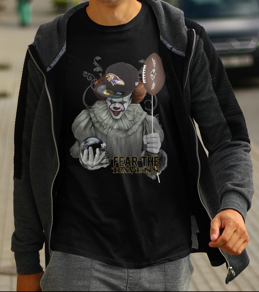 Pennywise Holding Baltimore Ravens Football And Helmet Fear The Ravens T-Shirt