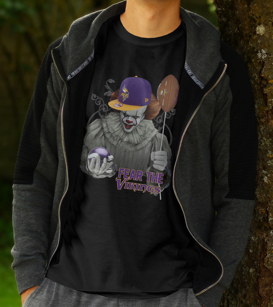 Pennywise Fear The Vikings Minnesota Football Balloon Hat T-Shirt