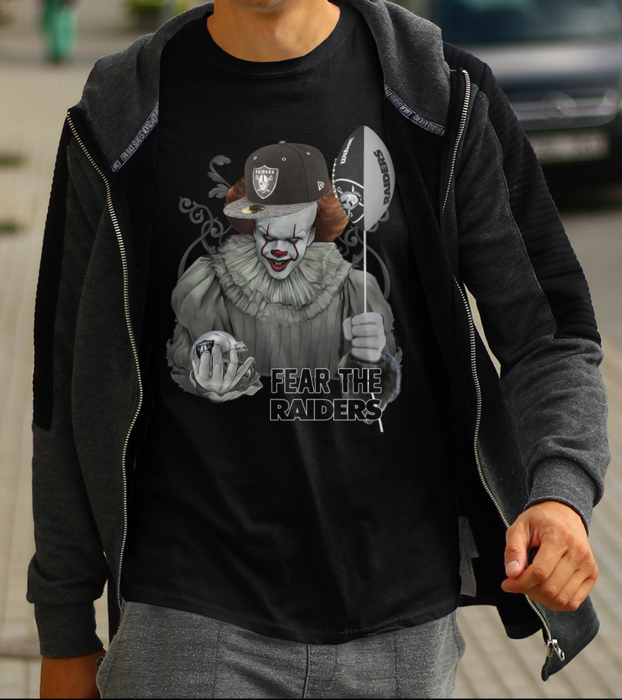Fear The Raiders Pennywise With Oakland Raiders Hat And Balloon T-Shirt