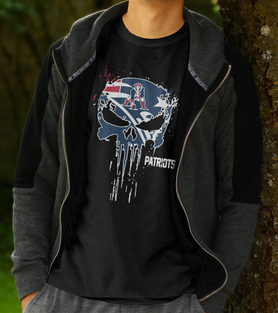 New England Patriots Skull Flag Logo With Patriots T-Shirt