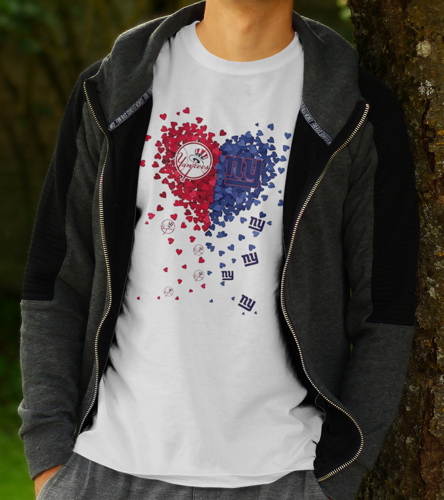 New York Yankees Giants Heart Shaped Logos With Red And Blue Hearts T-Shirt