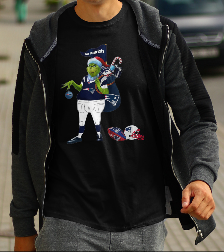 Santa Grinch New England Patriots Go Patriots Holiday Spirit Football Fans T-Shirt