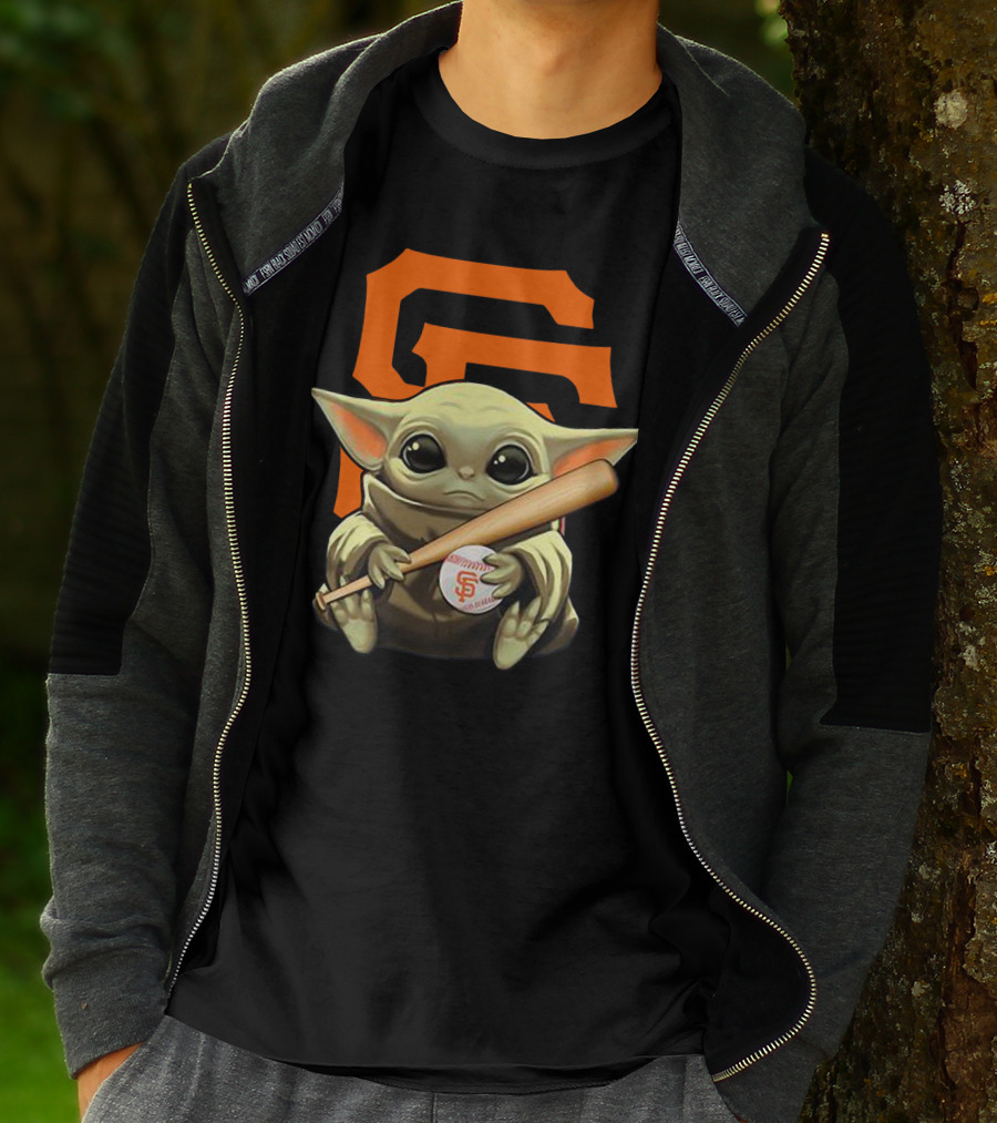 BABY YODA SAN FRANCISCO GIANTS LOGO BASEBALL BAT AND BALL T-Shirt