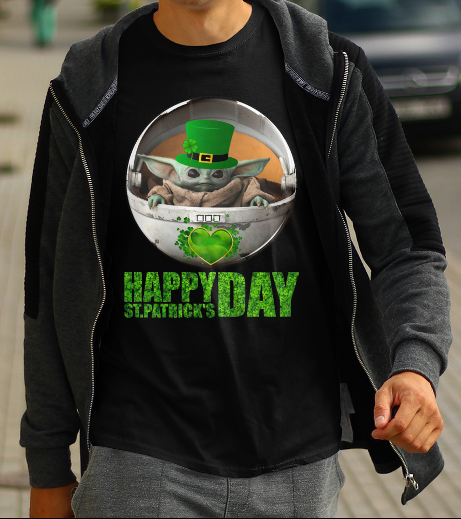 HAPPY ST PATRICK'S DAY BABY YODA SHAMROCK HAT HEART T-Shirt
