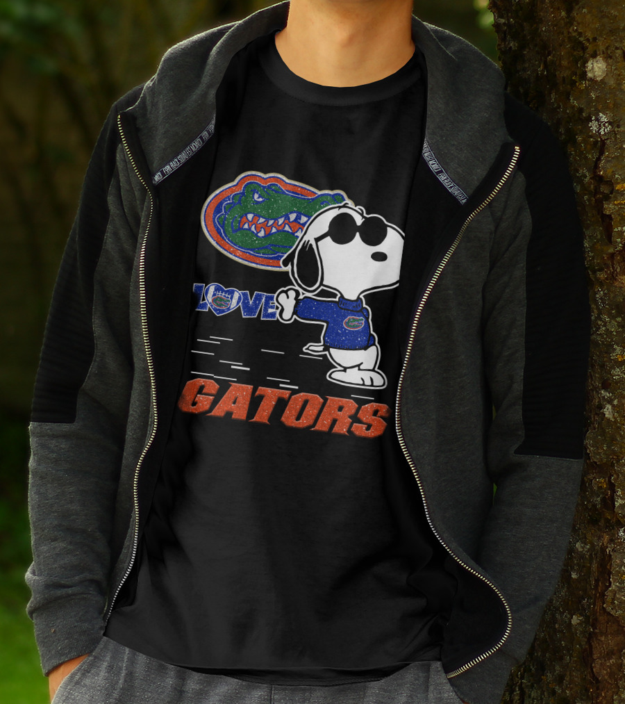 Snoopy Love Florida Gators Football T-Shirt