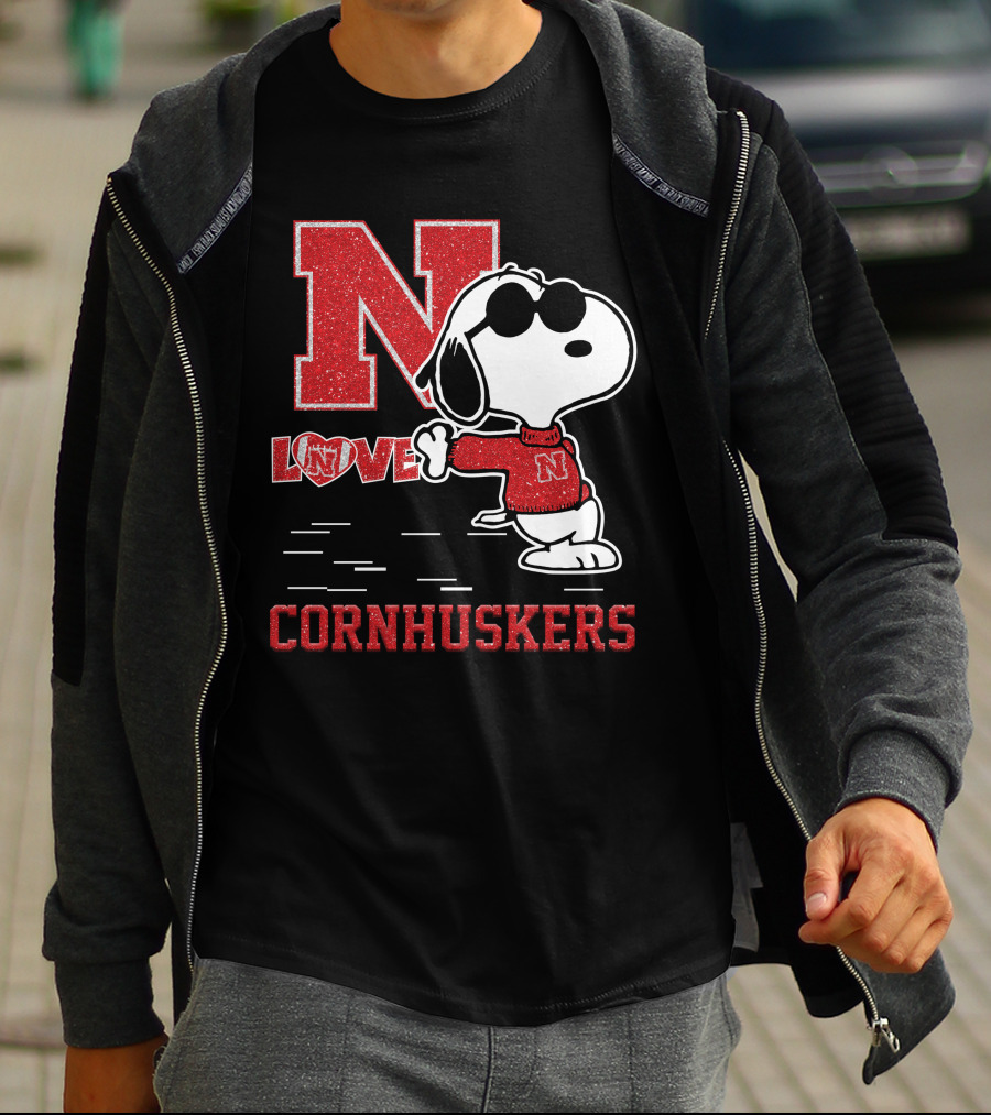 Snoopy Nebraska Cornhuskers Love N T-Shirt