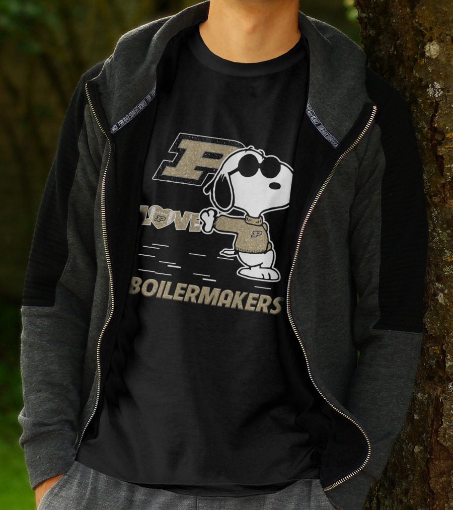 Snoopy Love Purdue Boilermakers P T-Shirt