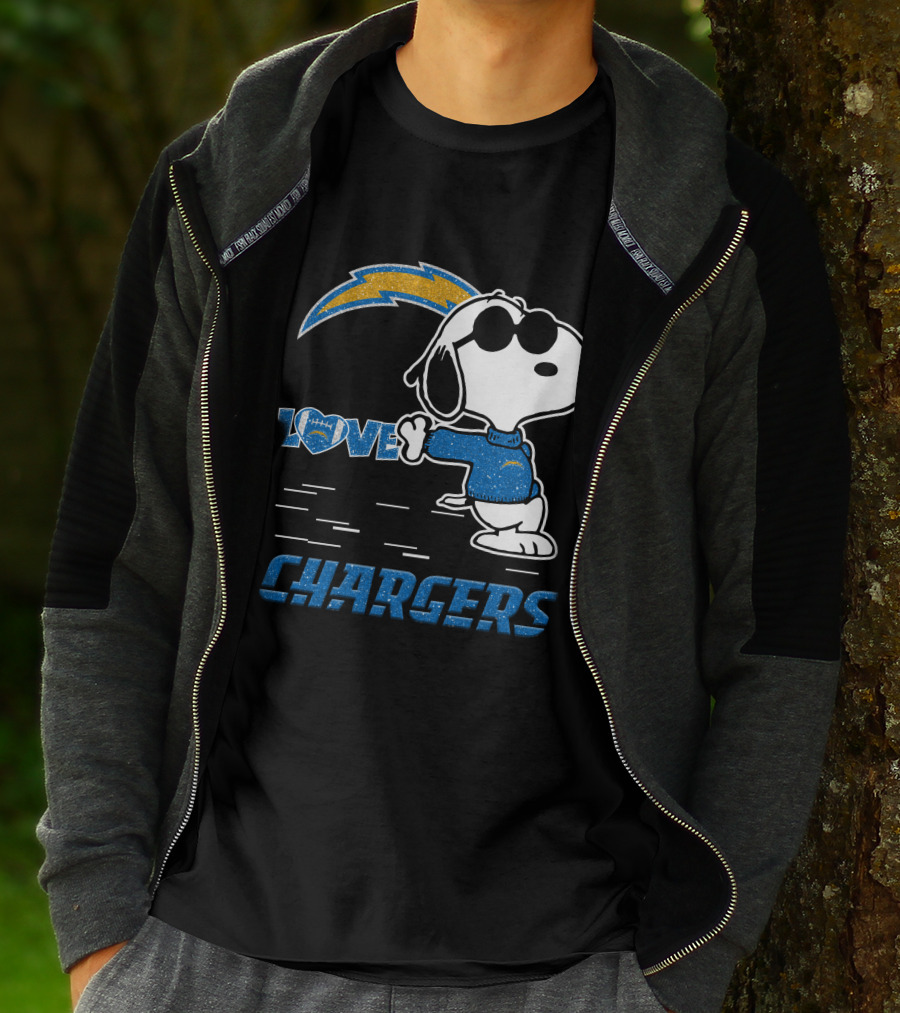Snoopy Love Chargers Los Angeles T-Shirt