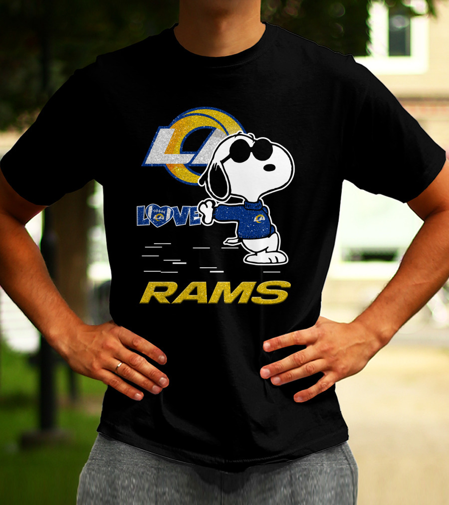 Snoopy Love Los Angeles Rams Football Fan Graphics T-Shirt