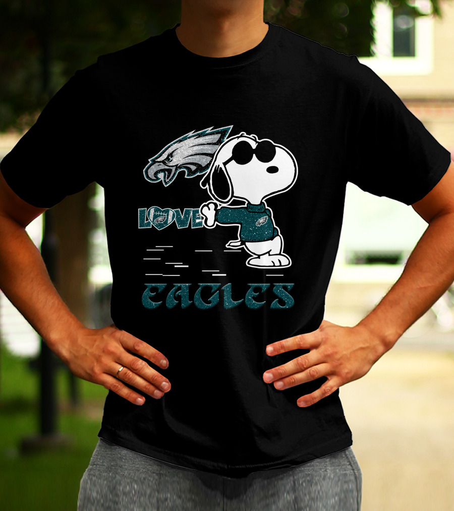 Snoopy Love Philadelphia Eagles NFL Fan Gear T-Shirt