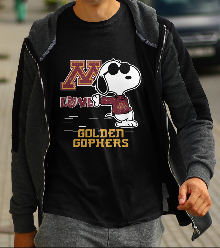 Snoopy Love University Of Minnesota Golden Gophers Football T-Shirt