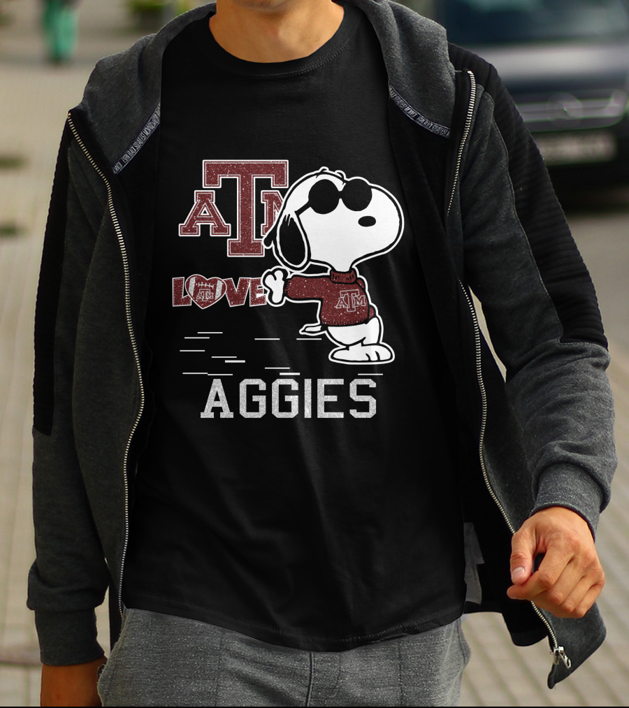 Snoopy AT Love Texas A&M Aggies T-Shirt