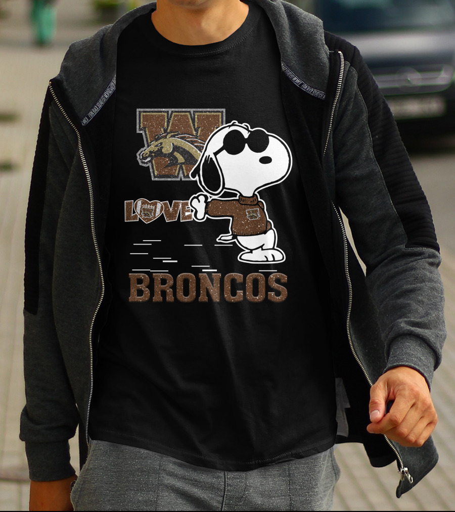 Snoopy Love Western Michigan Broncos Football Mascot Enthusiast T-Shirt