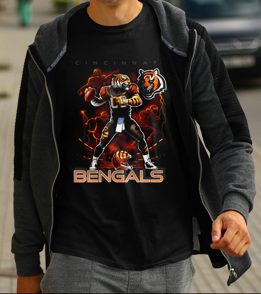 Cincinnati Bengals Tiger Football Player Iconic T-Shirt